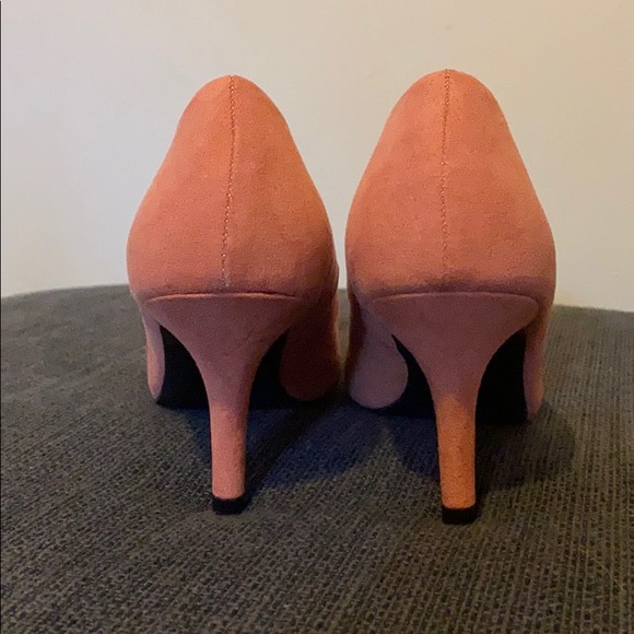 Dusty Rose Pump Heels - Picture 4 of 4